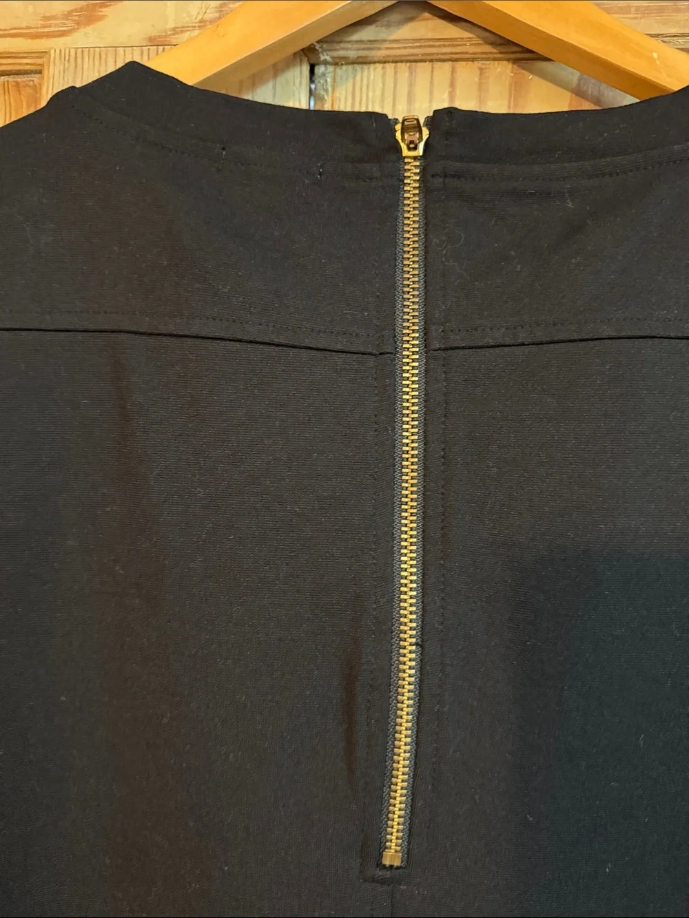 J. Crew 6 Black Short-Sleeve Shift Dress with Gold Zippers pockets on front